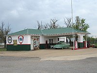 USA - Davenport OK - Restored 1933 Texas Co Gas Station (17 Apr 2009)